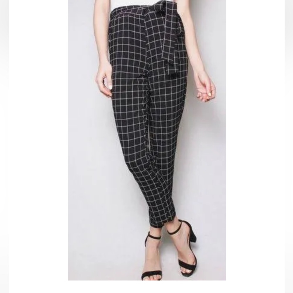 Mosaic & Co Straight Black & White Pull on Plaid Pants Small Elastic Waist